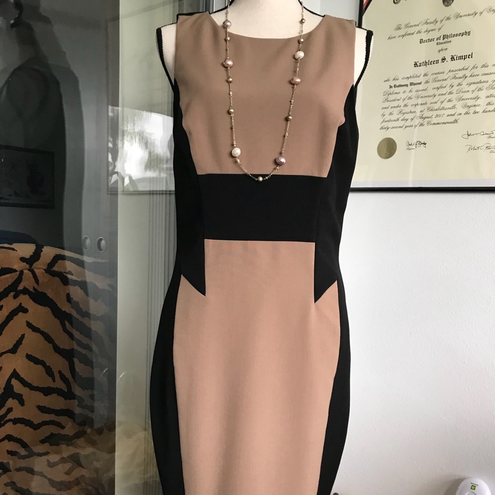 Fully lined wool crepe dinner dress for Spring 10